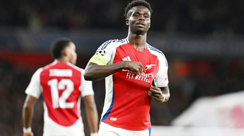 peter-schmeichel-chi-ra-ly-do-khien-bukayo-saka-mat-tich-truoc-psg